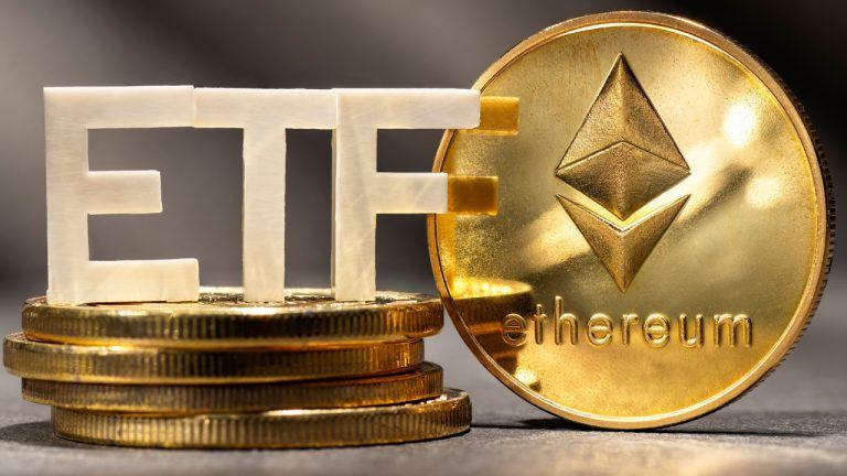 Ethereum ETFs Snap Losing Streak, Grayscale's Outflows Weigh In