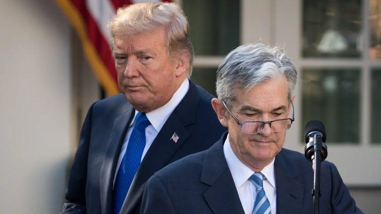 Trump Suggests Presidents Should Weigh in on Fed Policies, Jabs at Powell’s Interest Rate Timing