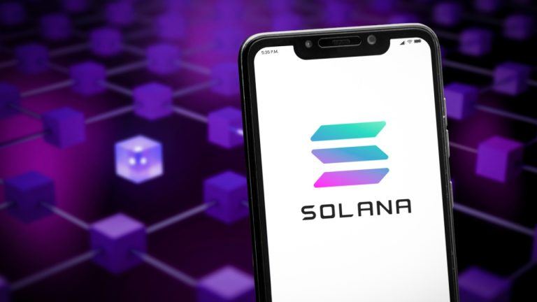 Solana's Dapps Revenue Hits Record $365 Million