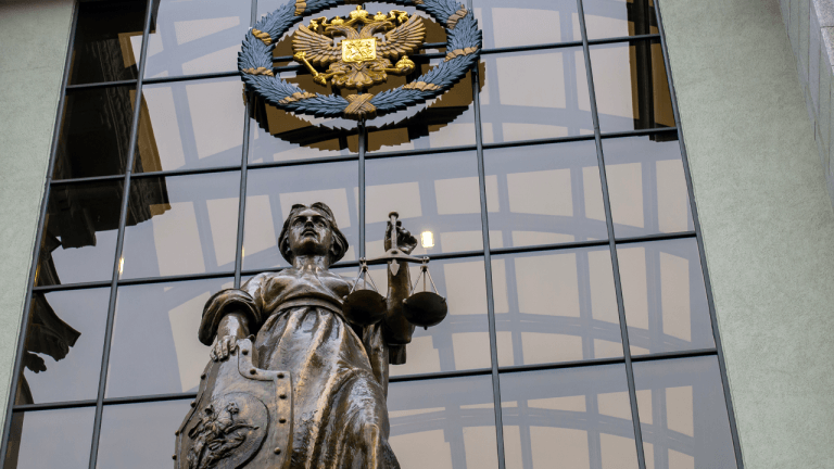 Russia Begins Liquidating Seized Bitcoins From Bribery-Convicted Official