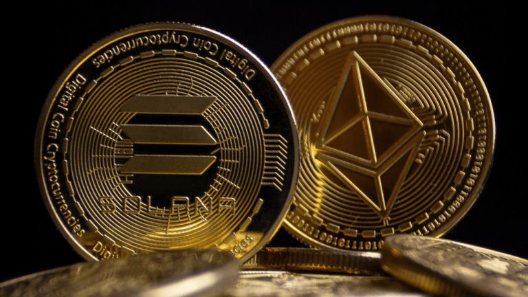 Crypto Showdown: Solana vs. Ethereum – What 11 AI Chatbots Predict for 2025