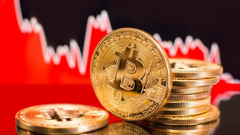 ETF Weekly Recap: Bitcoin ETFs Face Third Week of Outflows, Losing $2.61 Billion